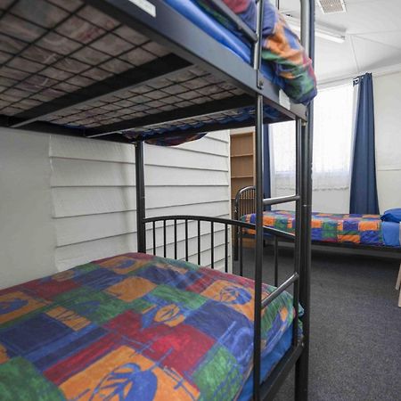 Dolphin Retreat Bunbury Yha Hostel Εξωτερικό φωτογραφία
