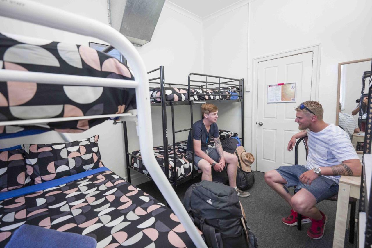 Dolphin Retreat Bunbury Yha Hostel Εξωτερικό φωτογραφία