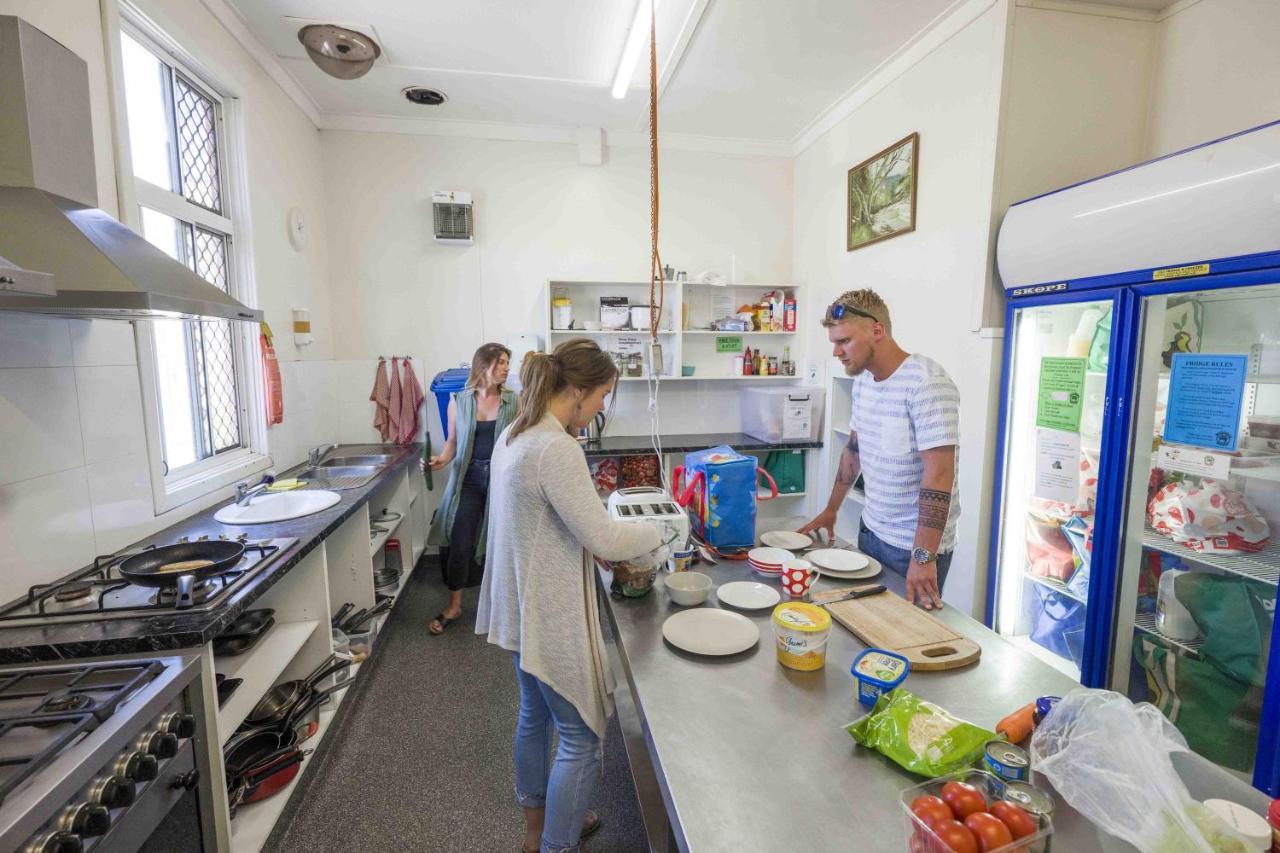Dolphin Retreat Bunbury Yha Hostel Εξωτερικό φωτογραφία