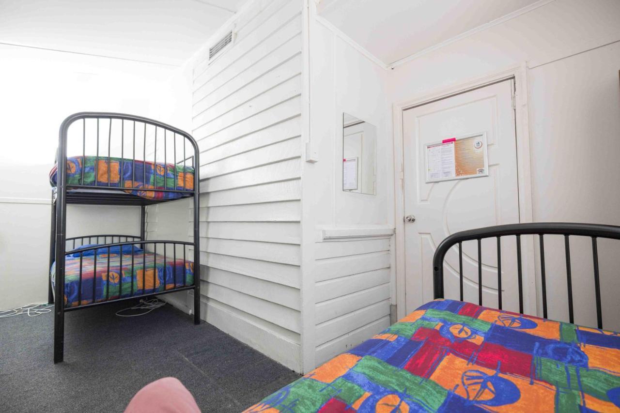 Dolphin Retreat Bunbury Yha Hostel Εξωτερικό φωτογραφία