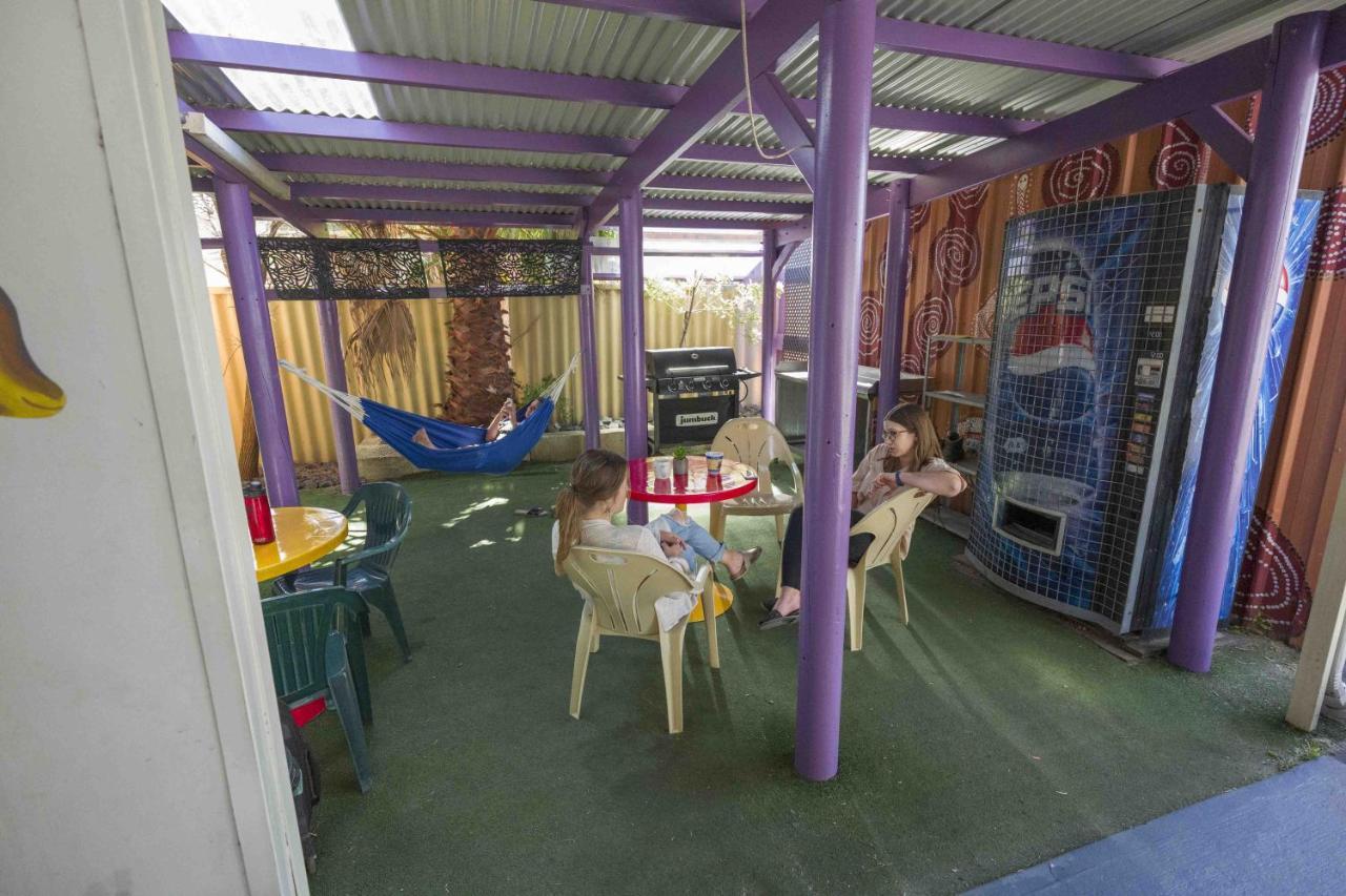 Dolphin Retreat Bunbury Yha Hostel Εξωτερικό φωτογραφία